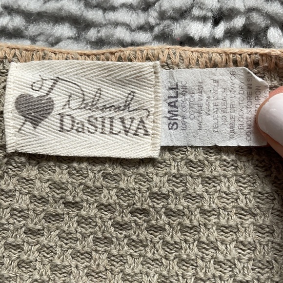 [DEBORAH DASILVA] Vest - Picture 2 of 6